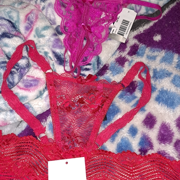 Crotchless panties - Picture 3 of 4